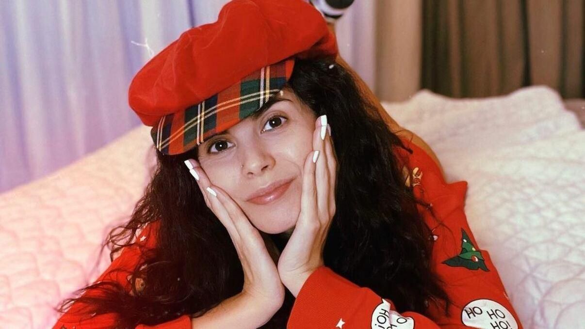 Настя Каменских показала свое детское фото: архивный снимок Настя Каменских показала свое детское фото: архивный снимок