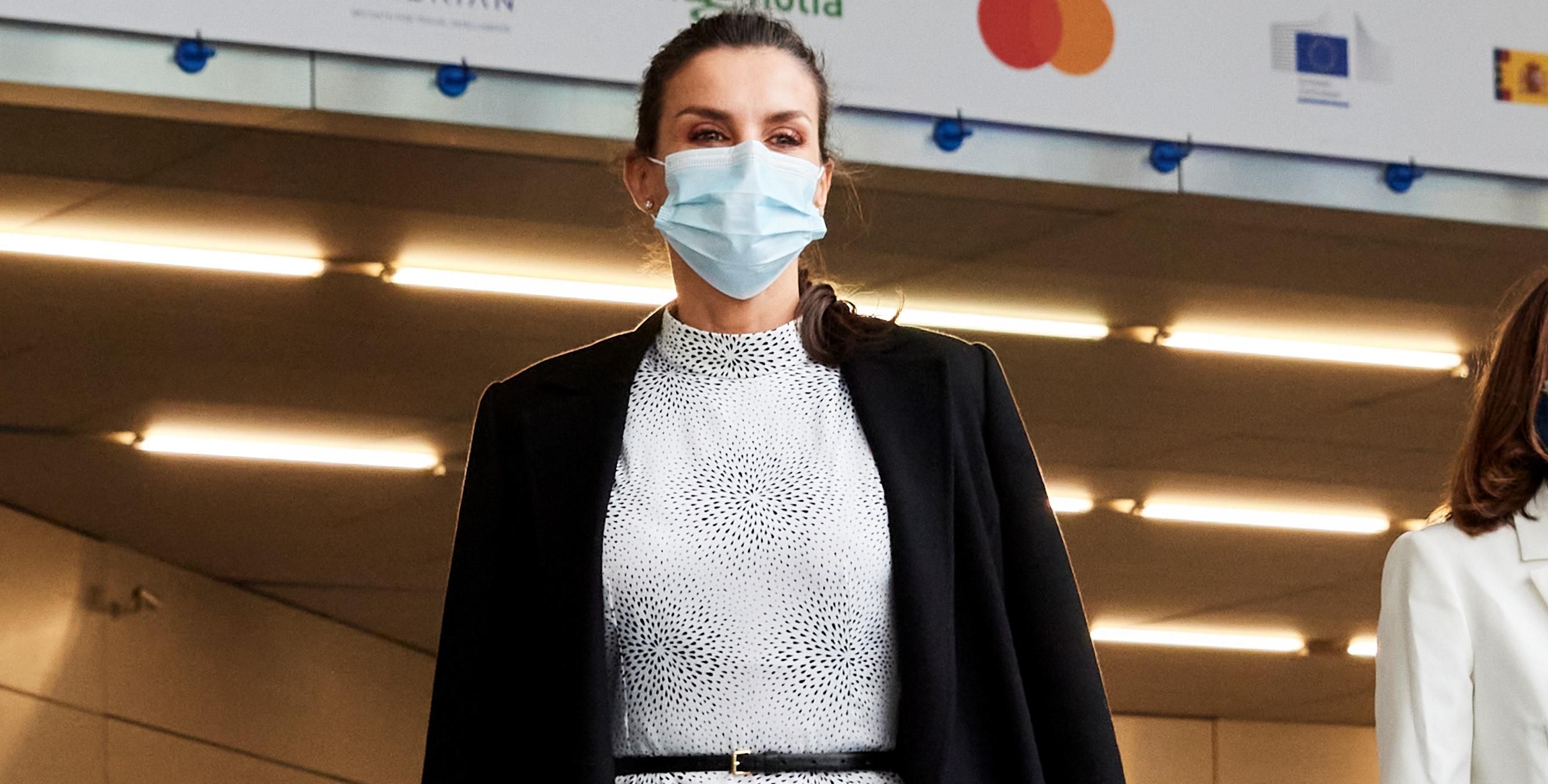 Королева Летиція продемонструвала вишуканий образ - фото Королева Летиція продемонструвала вишуканий образ - фото