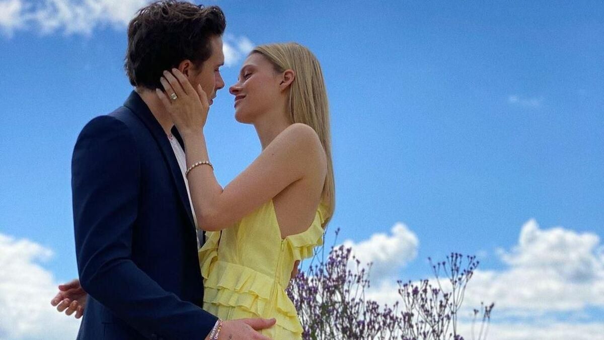 Бруклін Бекхем зробив нове татуювання на честь нареченої: фото Бруклін Бекхем зробив нове татуювання на честь нареченої: фото