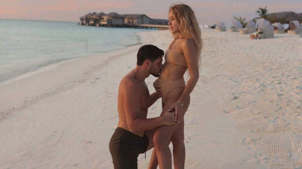 Даша Квиткова очаровала сеть романтичным фото с мужем Даша Квиткова очаровала сеть романтичным фото с мужем