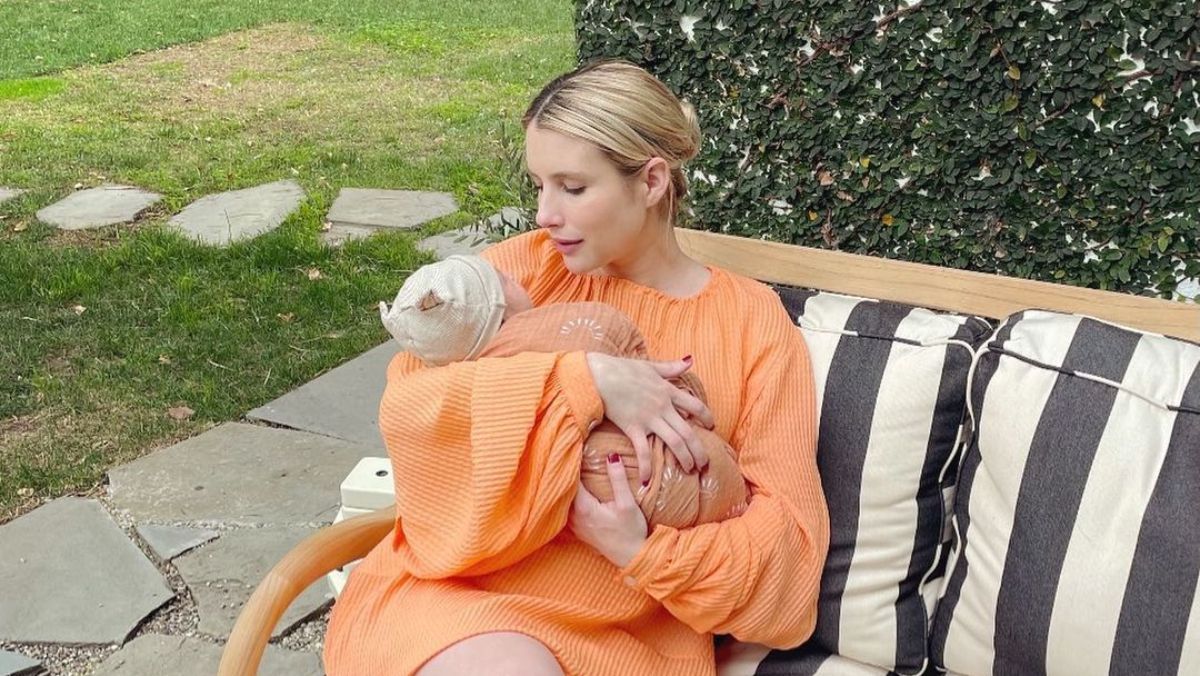 Эмма Робертс очаровала новым фото с первенцем Эмма Робертс очаровала новым фото с первенцем