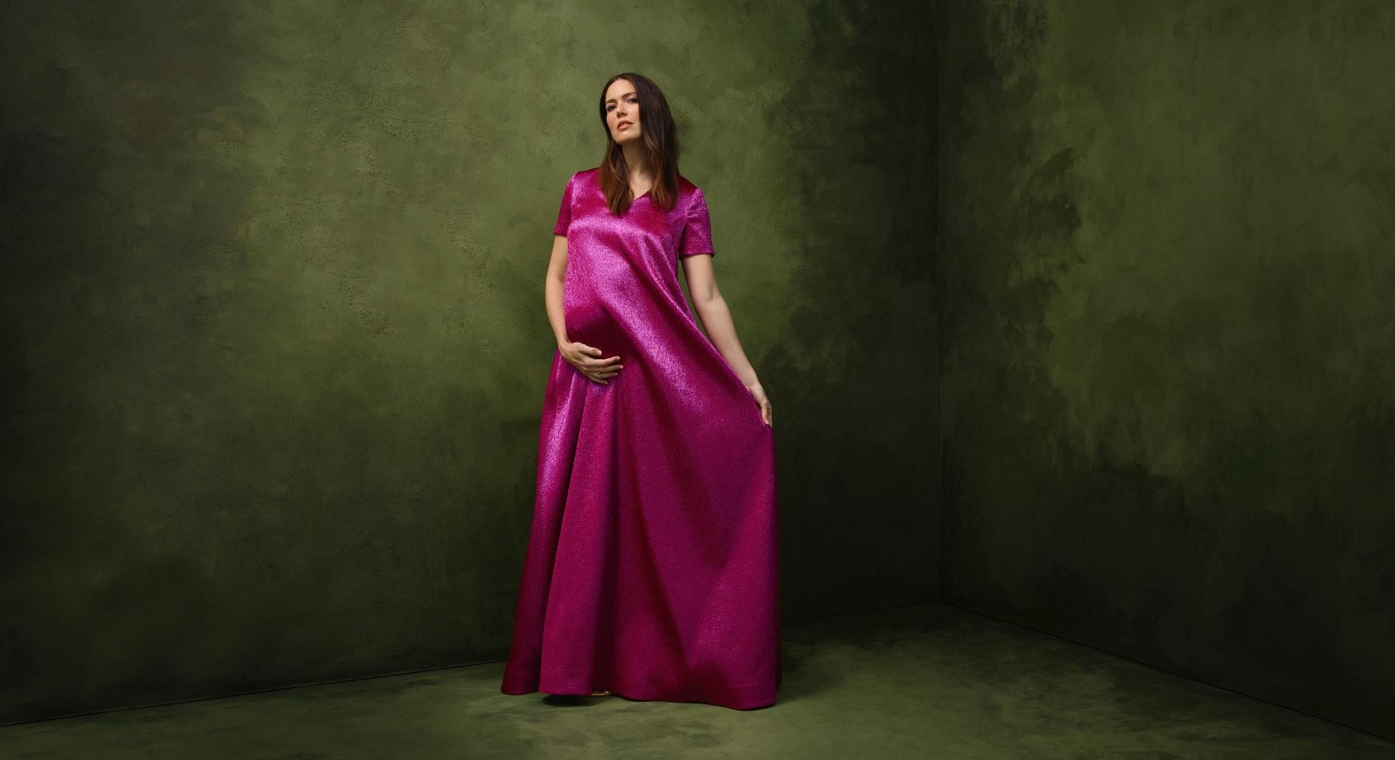 Мэнди Мур снялась в красивой фотосессии за несколько недель до родов