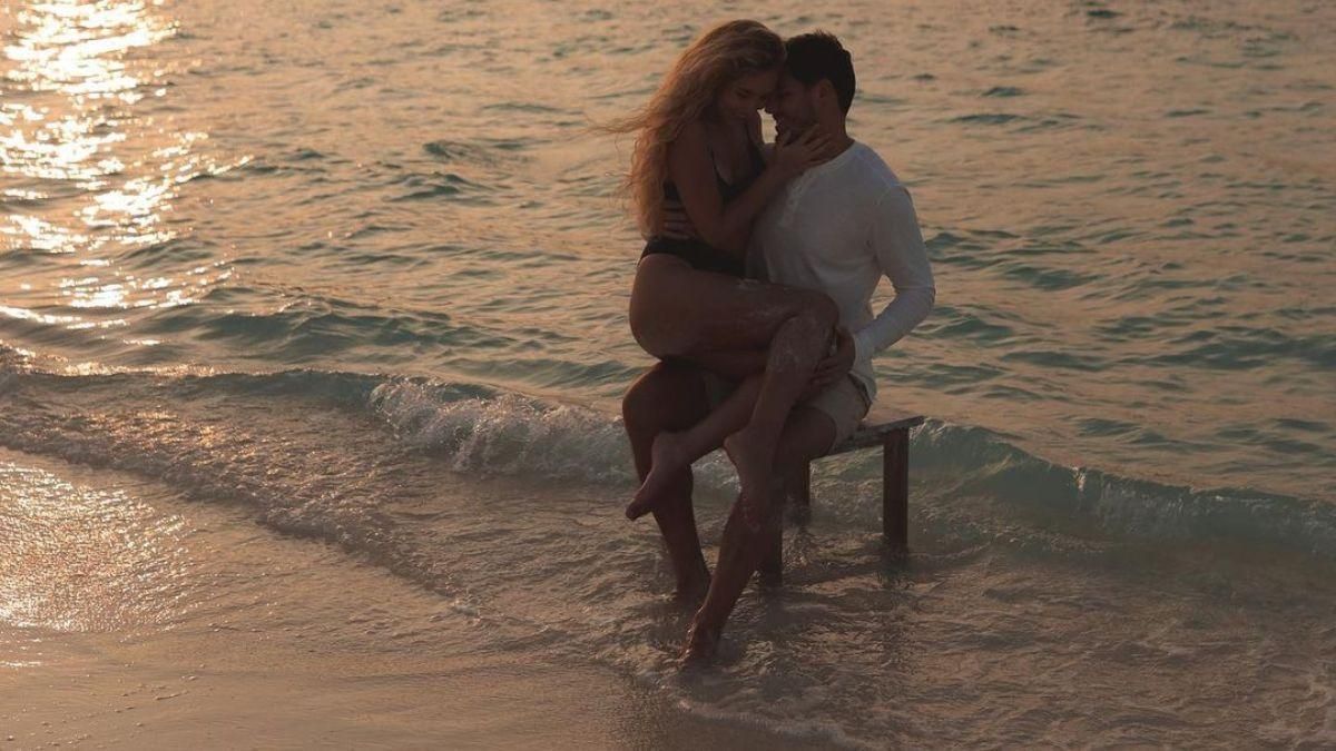 Квиткова и Добрынин очаровали видео с отдыха на Мальдивах Квиткова и Добрынин очаровали видео с отдыха на Мальдивах