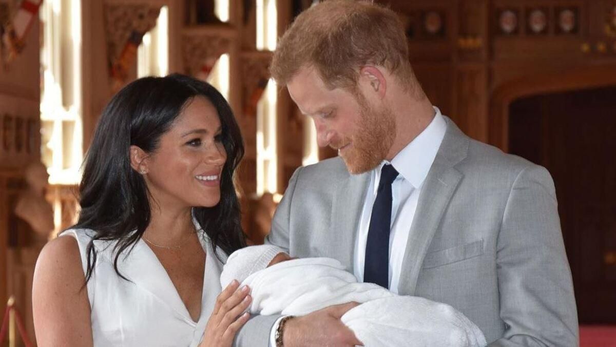 Меган Маркл таємно змінила свідоцтво про народження сина Меган Маркл таємно змінила свідоцтво про народження сина