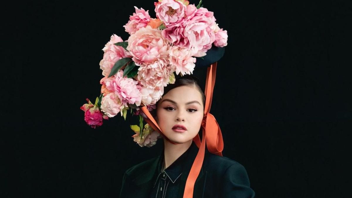 Селена Гомес выпустила испаноязычный трек Baila Conmigo: видео Селена Гомес выпустила испаноязычный трек Baila Conmigo: видео