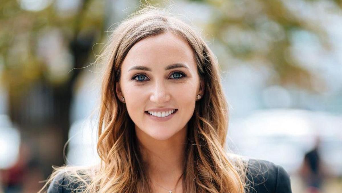 Анна Різатдінова зробила косметичну операцію: деталі Анна Різатдінова зробила косметичну операцію: деталі