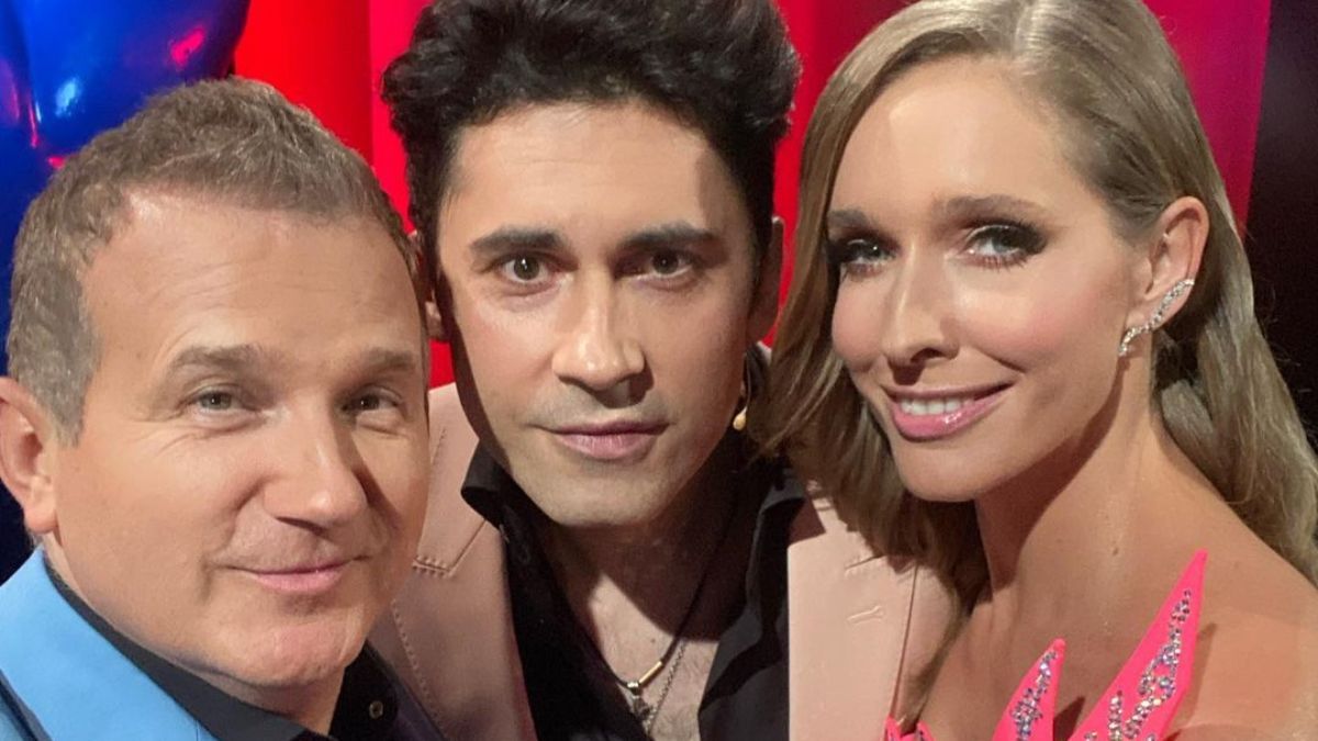 Дан Балан приїхав на зйомки Голосу країни-11: фото та відео Дан Балан приїхав на зйомки Голосу країни-11: фото та відео