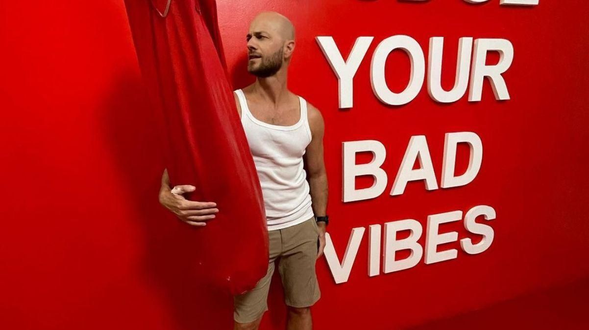 З грушею для боксу: Влад Яма показав яскраві фото з Маямі З грушею для боксу: Влад Яма показав яскраві фото з Маямі