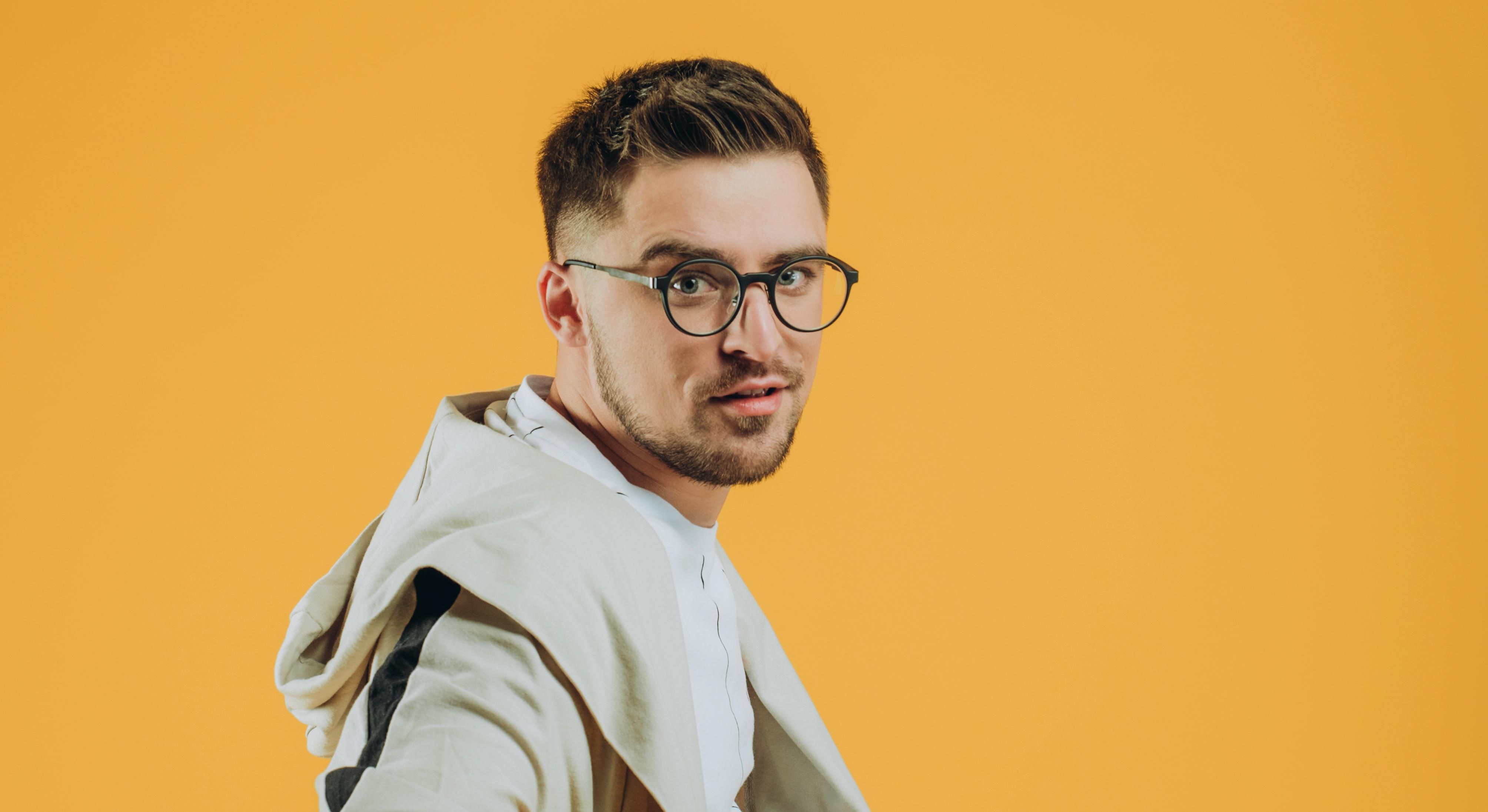 Julik розчулив мережу відео з Кузьмою Скрябіним Julik розчулив мережу відео з Кузьмою Скрябіним