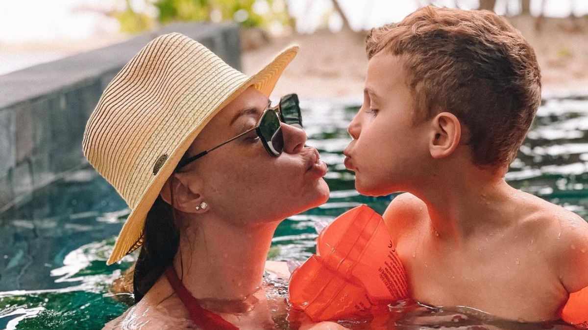 Слава Каминская покорила ярким фото с сыном Слава Каминская покорила ярким фото с сыном