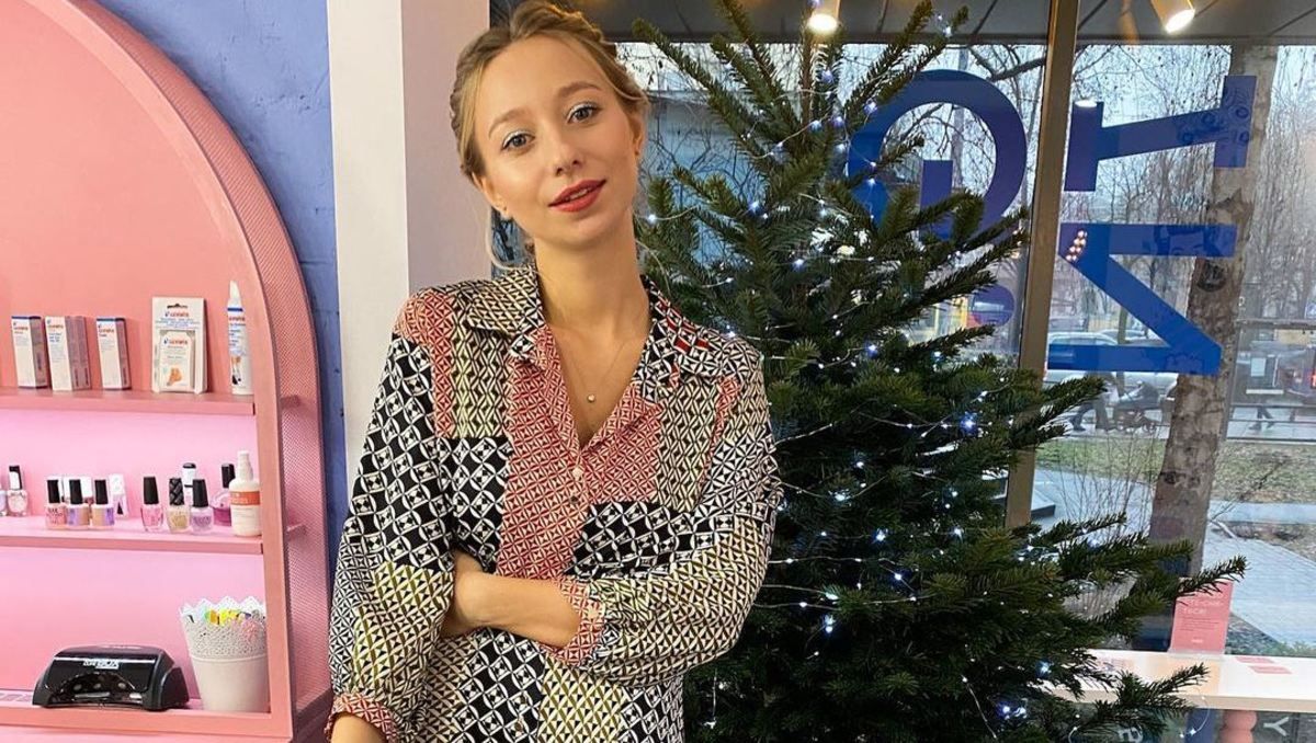 Жена Павлика призналась, как реагирует на негативные слова от бывшей Жена Павлика призналась, как реагирует на негативные слова от бывшей