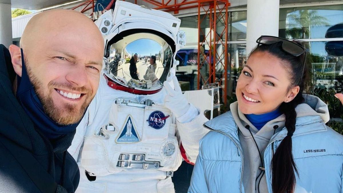 Влад Яма показав розваги з дружиною та сином в США: відео Влад Яма показав розваги з дружиною та сином в США: відео