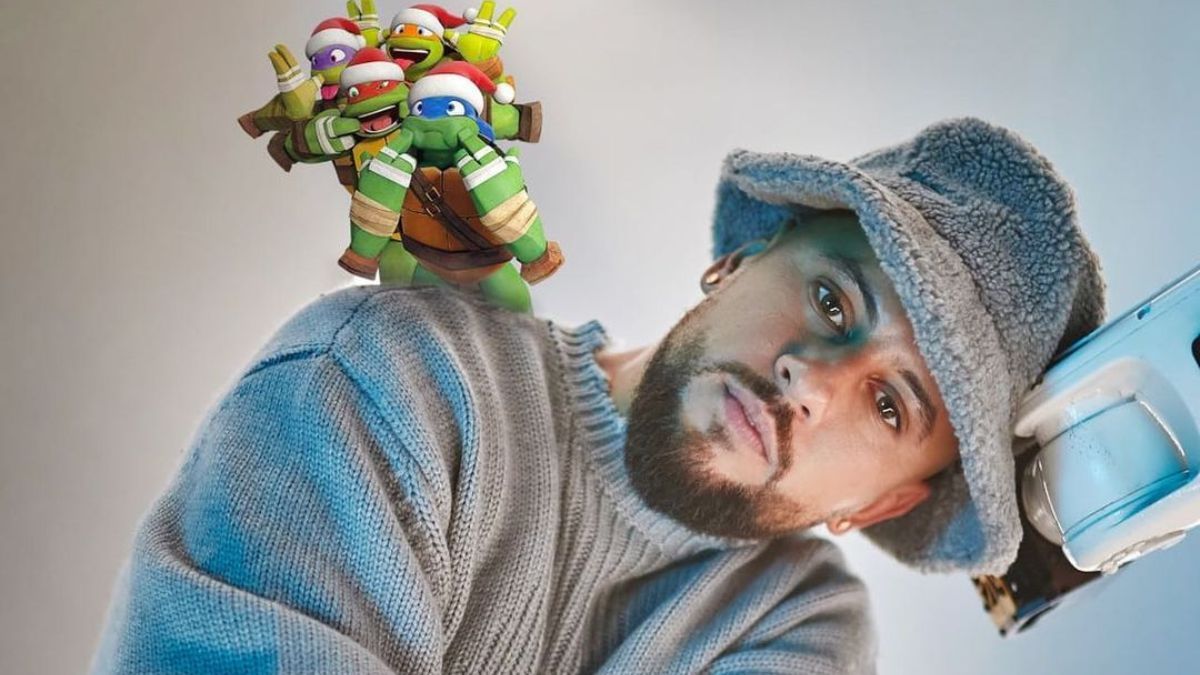 Із собакою в руках: Монатік розвеселив фанів кумедним роликом Із собакою в руках: Монатік розвеселив фанів кумедним роликом