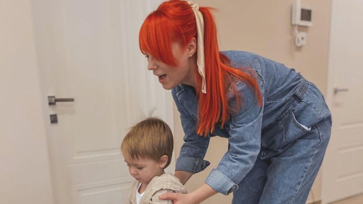 Светлана Тарабарова показала, как убирает с сыном: фото