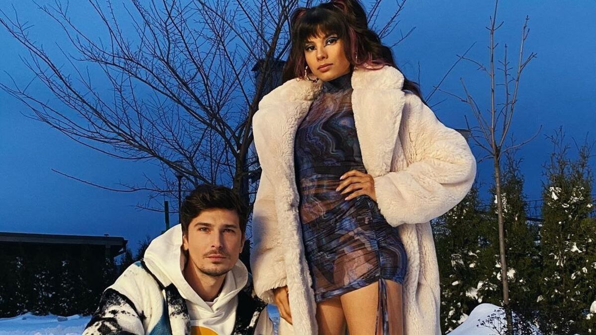 Позитив и Мишель Андраде презентовали клип 100 тисяч минут Позитив и Мишель Андраде презентовали клип 100 тисяч минут