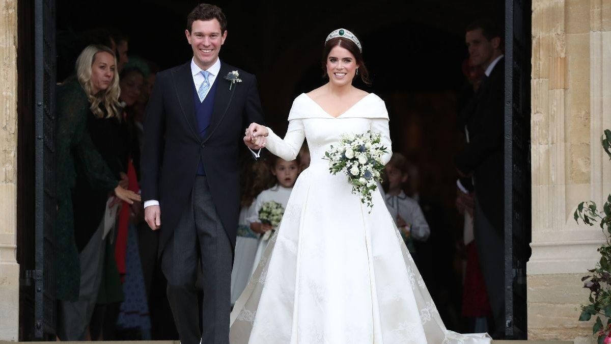 Принцесса Евгения покинула больницу с мужем и малышом Принцесса Евгения покинула больницу с мужем и малышом