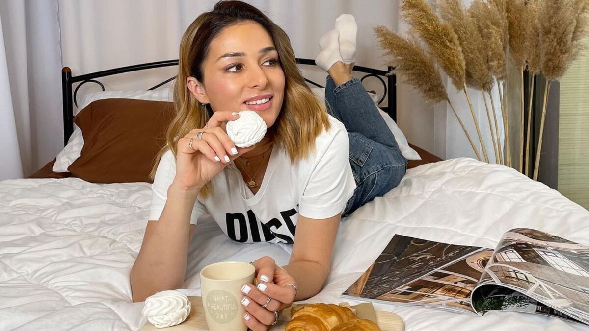 Злата Огневич показала повседневный образ в футболке и джинсах: фото Злата Огневич показала повседневный образ в футболке и джинсах: фото