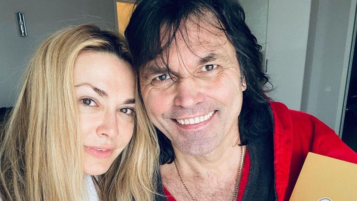 Муж Ольги Сумской поздравил ее с Днем Валентина, как 30 лет назад Муж Ольги Сумской поздравил ее с Днем Валентина, как 30 лет назад