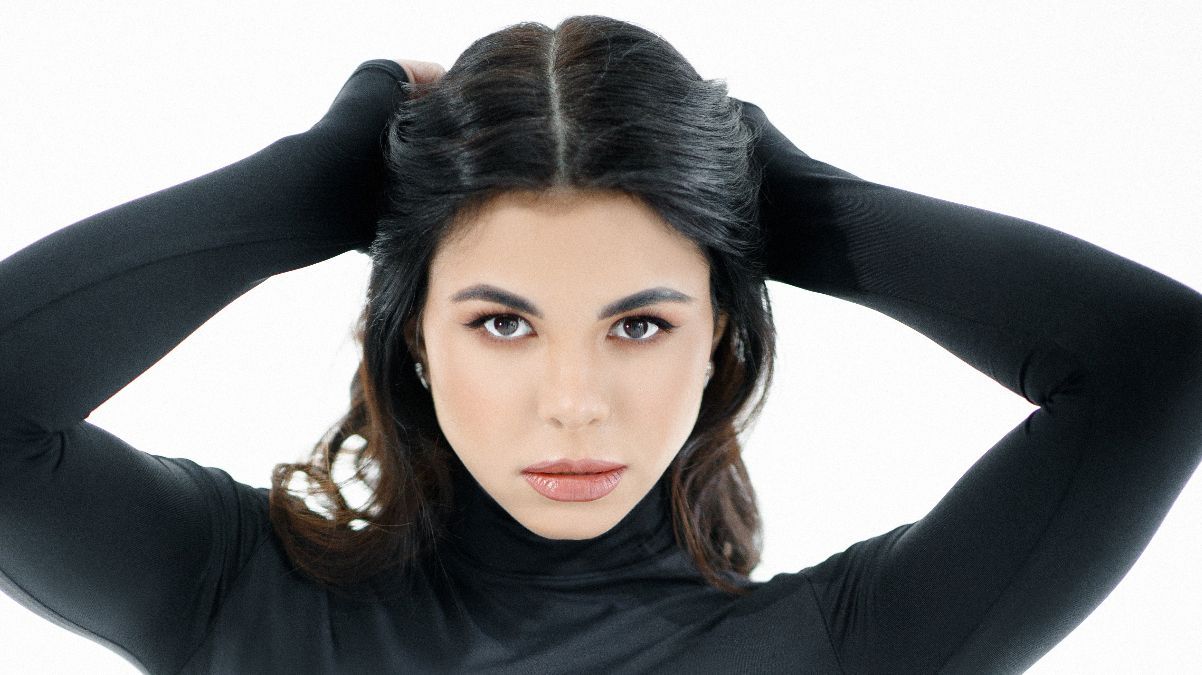 Украинская певица OPIYA обнажилась в Голливуде: премьера песни Украинская певица OPIYA обнажилась в Голливуде: премьера песни