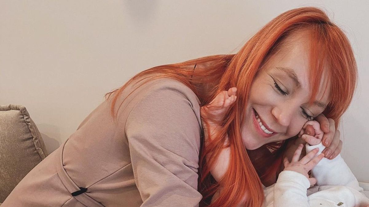 Светлана Тарабарова показала видео с дочкой: как выглядит малышка Светлана Тарабарова показала видео с дочкой: как выглядит малышка