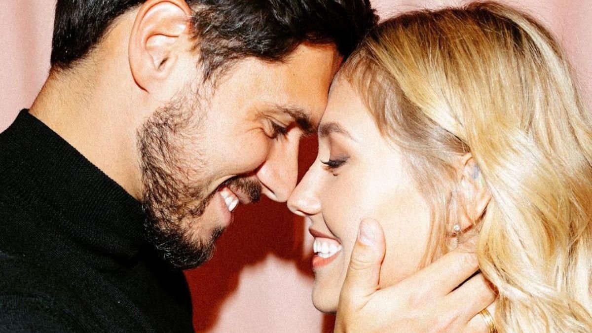 Никита Добрынин очаровал сеть фотографией с беременной женой Никита Добрынин очаровал сеть фотографией с беременной женой