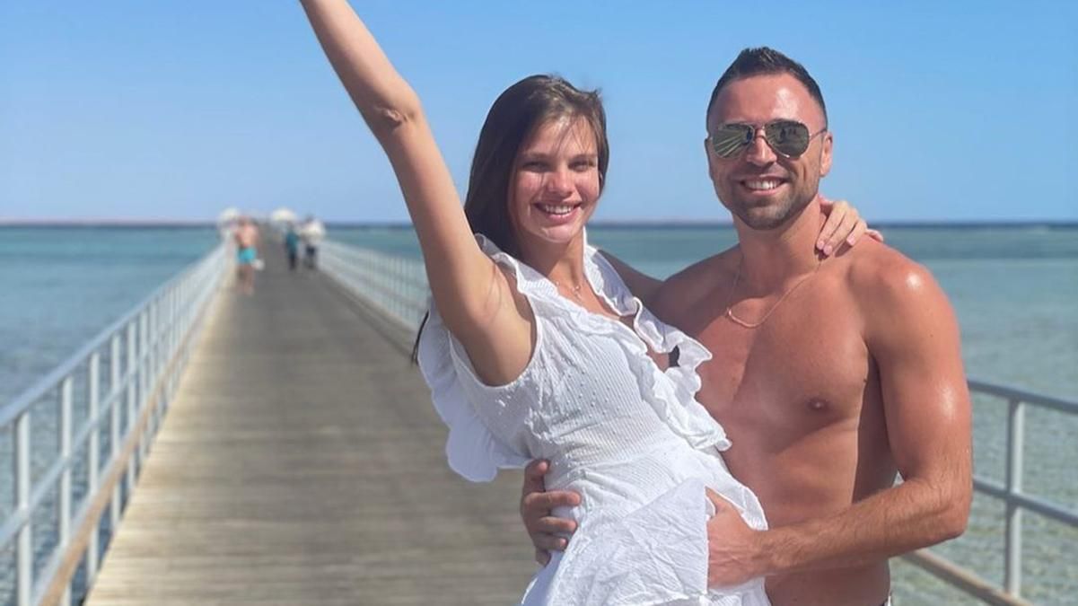 Макс Михайлюк отдыхает в Египте с беременной любимой: фото Макс Михайлюк отдыхает в Египте с беременной любимой: фото