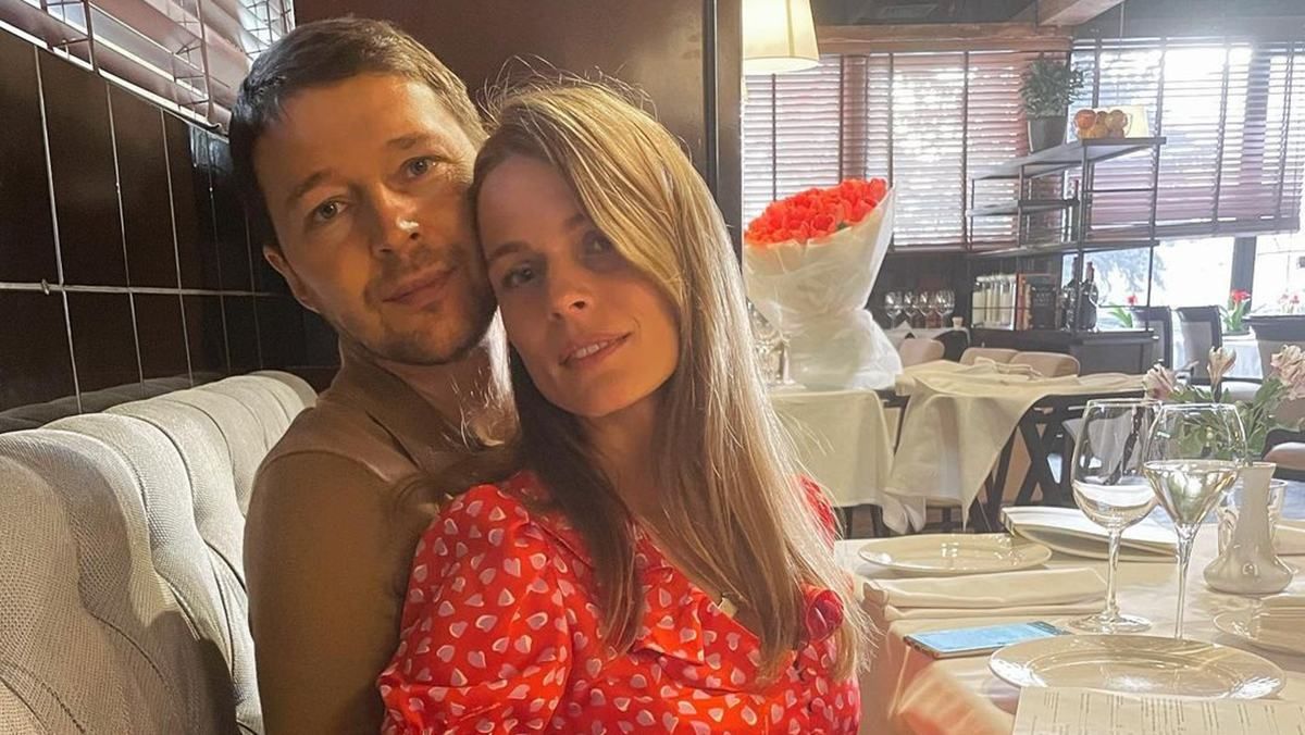 Оли Фреймут - 39: как она отметила день рождения с семьей Оли Фреймут - 39: как она отметила день рождения с семьей