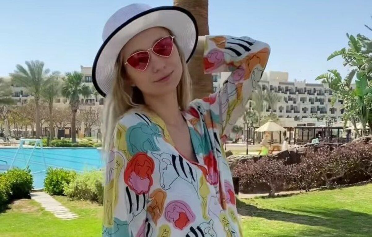 Вагітна дружина Віктора Павліка показала стильний літній образ: відео Вагітна дружина Віктора Павліка показала стильний літній образ: відео