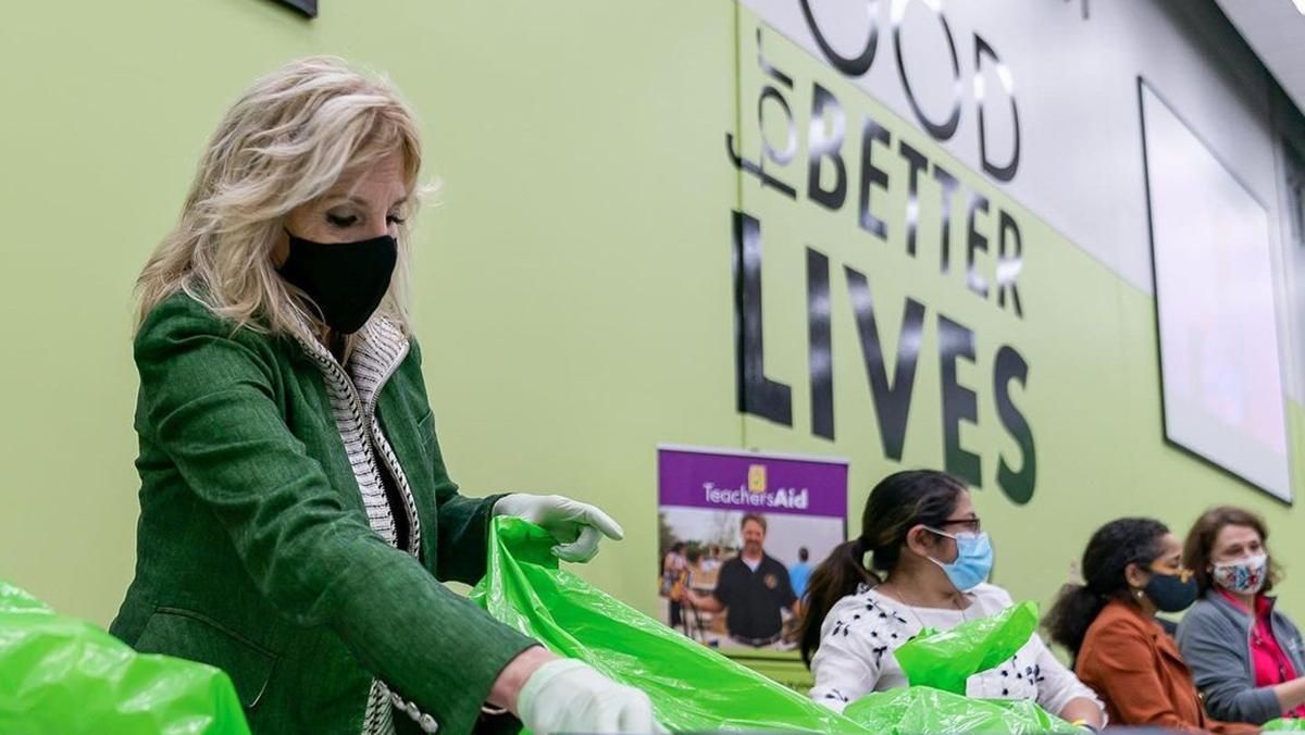 Джилл Байден показала повсякденний образ в Техасі: фото Джилл Байден показала повсякденний образ в Техасі: фото