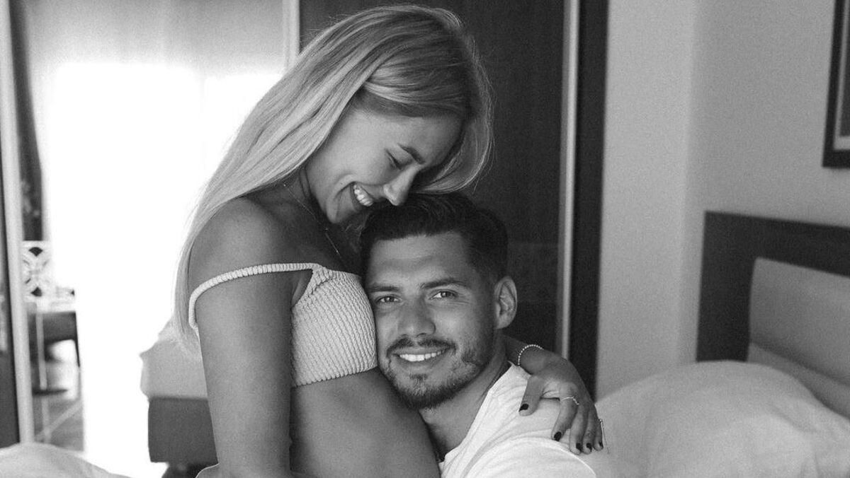 Даша Квиткова очаровала нежным фото с Никитой Добрыниным Даша Квиткова очаровала нежным фото с Никитой Добрыниным