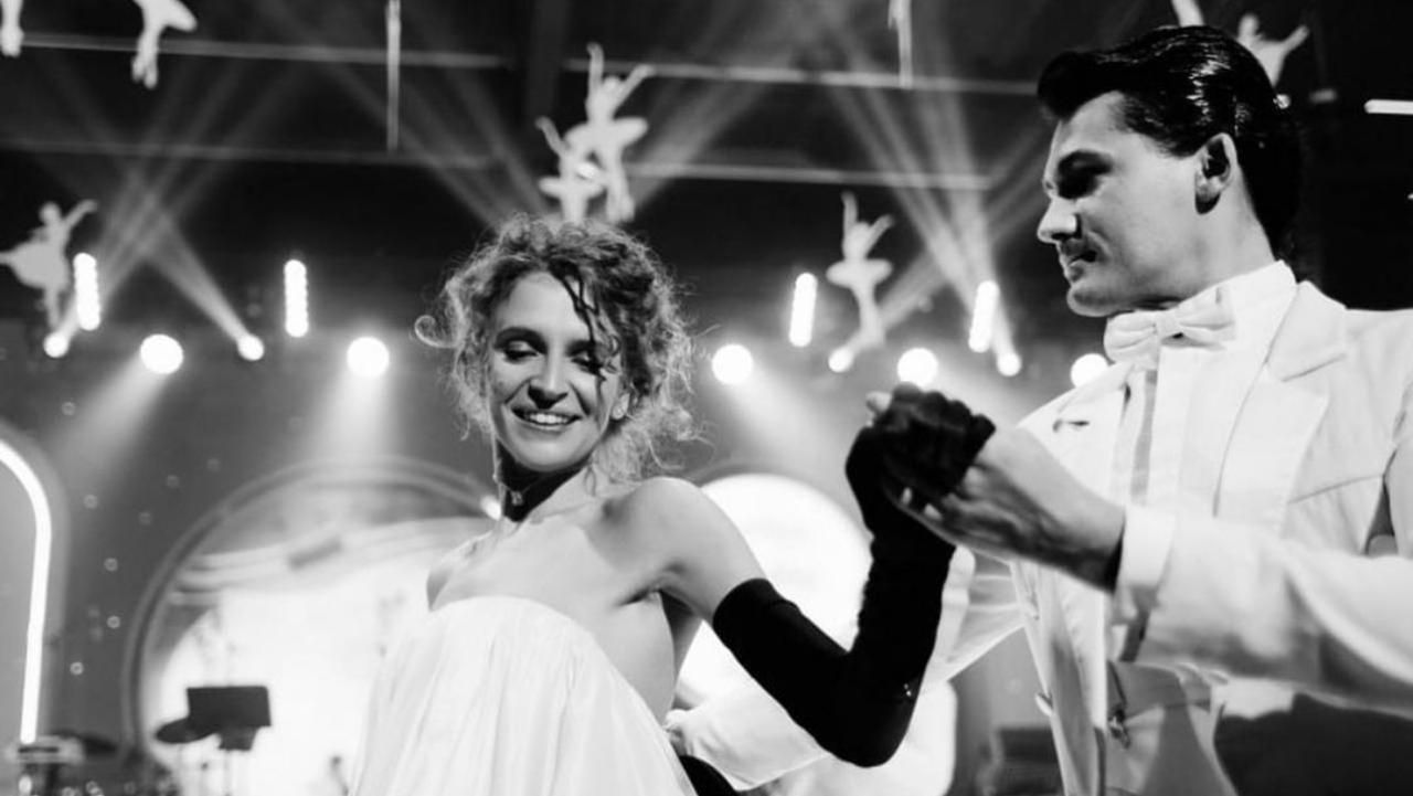 Валерія Гузема влаштувала пишний бал в честь дня народження Валерія Гузема влаштувала пишний бал в честь дня народження