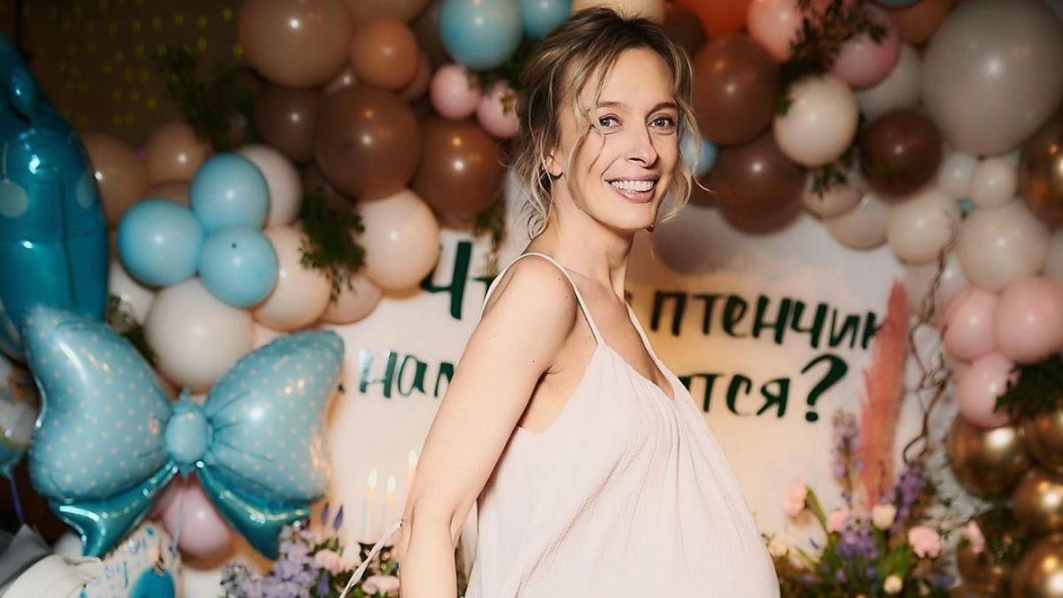 Василіса Фролова вперше стала мамою: фото Василіса Фролова вперше стала мамою: фото