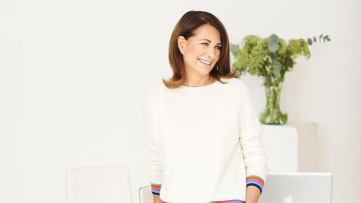 Мама Кейт Миддлтон рассказала, как проводит время с внуками Мама Кейт Миддлтон рассказала, как проводит время с внуками