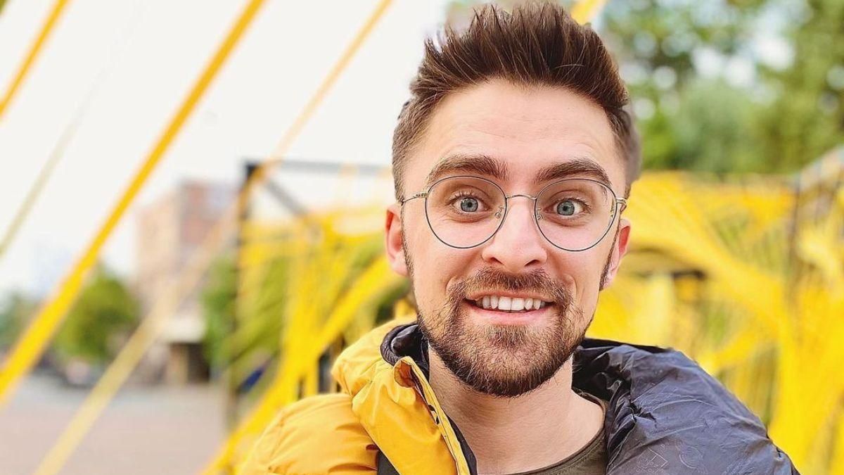 Шоумен Julik рассмешил забавным роликом накануне 8 Марта Шоумен Julik рассмешил забавным роликом накануне 8 Марта