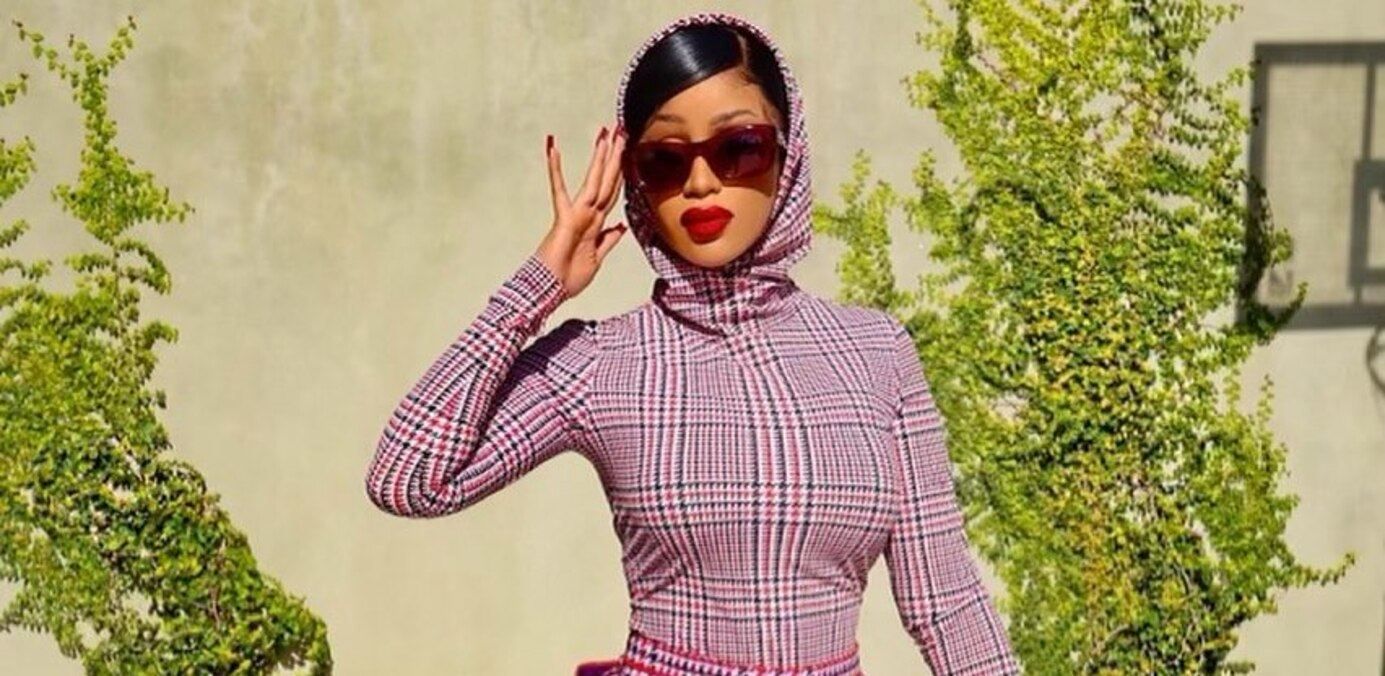 Первая реперка в истории: песню Cardi B купили 10 миллионов раз Первая реперка в истории: песню Cardi B купили 10 миллионов раз