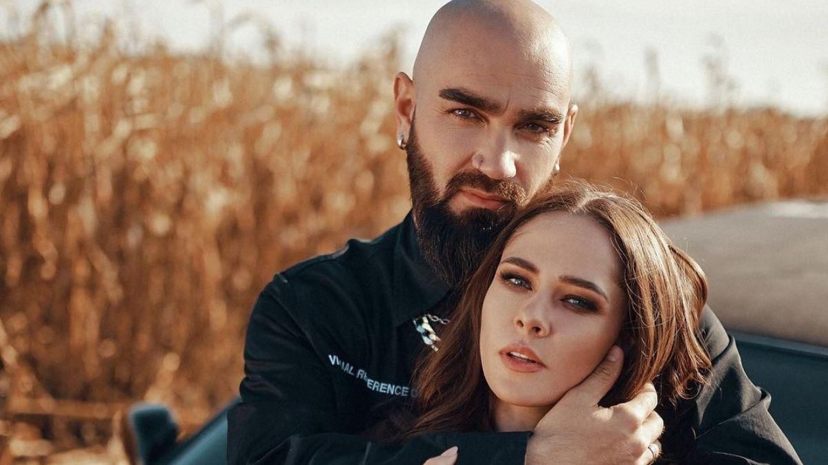 Юлия Санина рассказала о ревности мужа и жизни с его родителями Юлия Санина рассказала о ревности мужа и жизни с его родителями