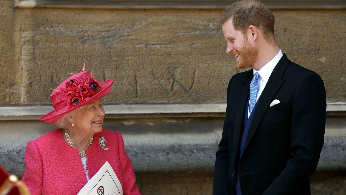 Королева Єлизавета II зателефонує принцу Гаррі