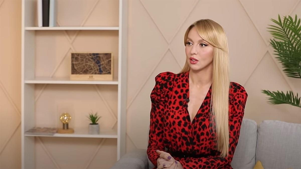 Тина Кароль сбежала от Оли Поляковой вне камер Тина Кароль сбежала от Оли Поляковой вне камер