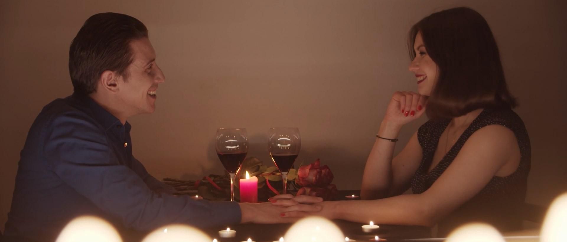 Итальянский певец Оливер Альфонсо снял клип с женой-украинкой Итальянский певец Оливер Альфонсо снял клип с женой-украинкой