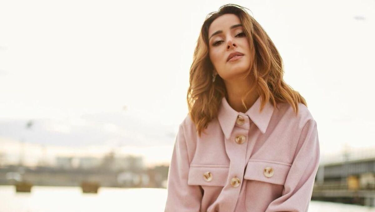 Злата Огнєвіч показала стильний образ у вовняному костюмі: фото Злата Огнєвіч показала стильний образ у вовняному костюмі: фото