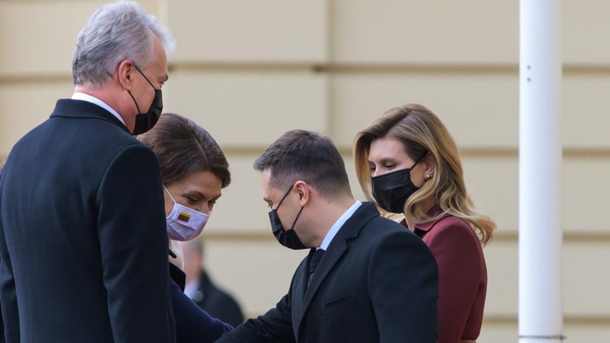 Образ Олени Зеленської на зустрічі з президентом Литви: фото Образ Олени Зеленської на зустрічі з президентом Литви: фото