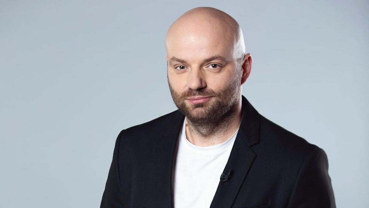 Слава Дьомін зізнався, що мама била його до крові Слава Дьомін зізнався, що мама била його до крові