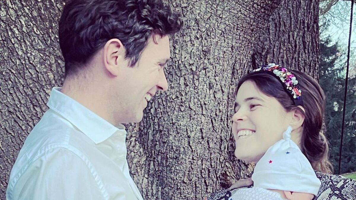 Принцеса Євгенія зворушила мережу новим фото з маленьким сином Принцеса Євгенія зворушила мережу новим фото з маленьким сином