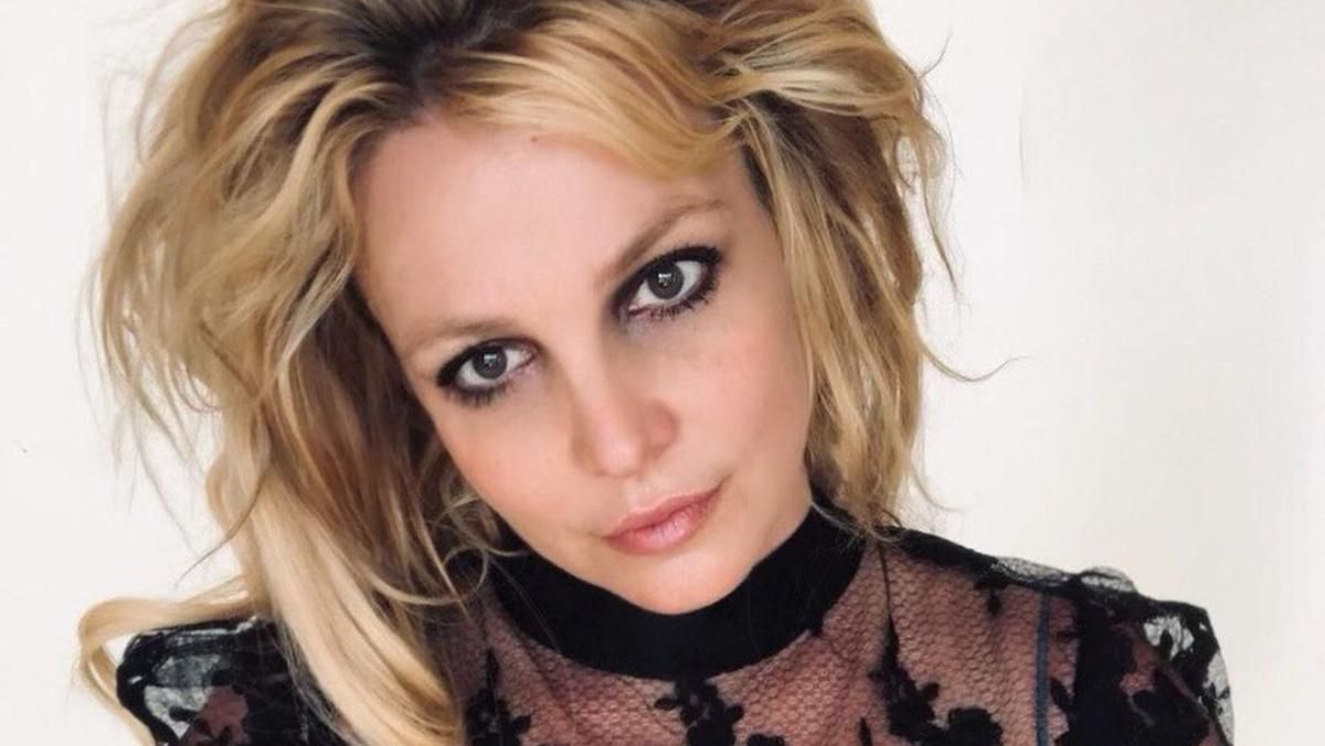 Брітні Спірс хоче передати опікунство батька його помічниці Брітні Спірс хоче передати опікунство батька його помічниці