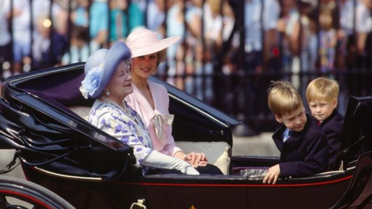 Принц Гарри получил больше наследства от прабабушки, чем брат Уильям