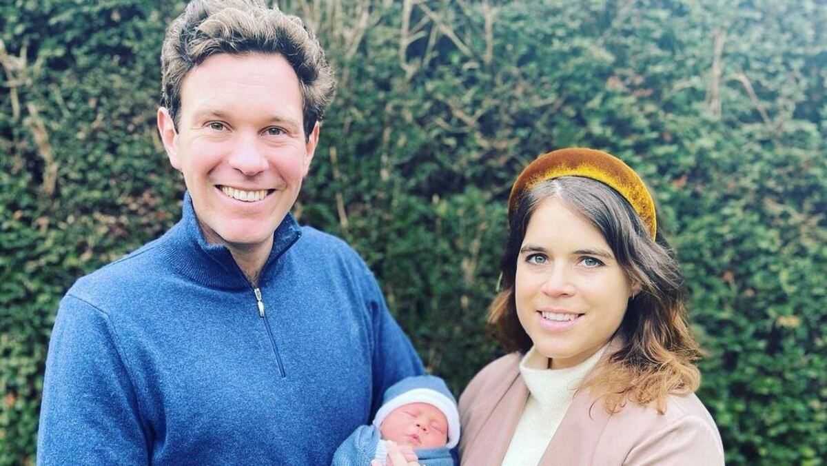 Принцеса Євгенія зачарувала мережу фото з чоловіком та сином Принцеса Євгенія зачарувала мережу фото з чоловіком та сином