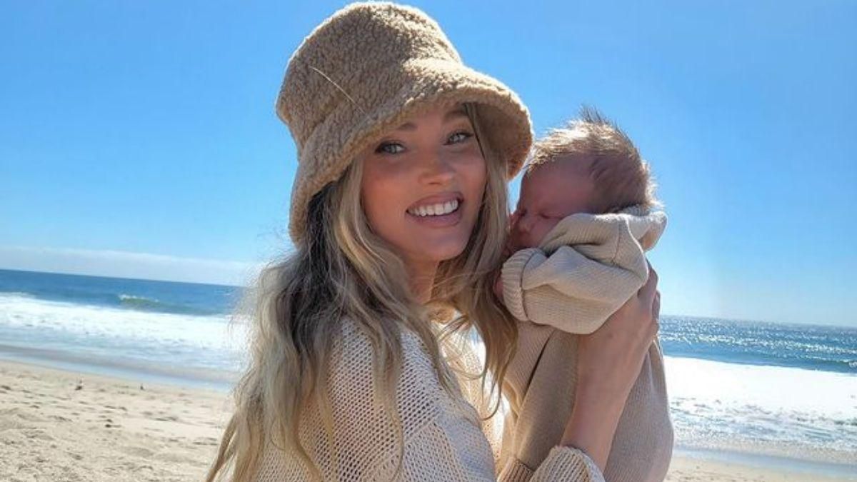 Эльза Хоск показала маленькую дочь: видео Эльза Хоск показала маленькую дочь: видео