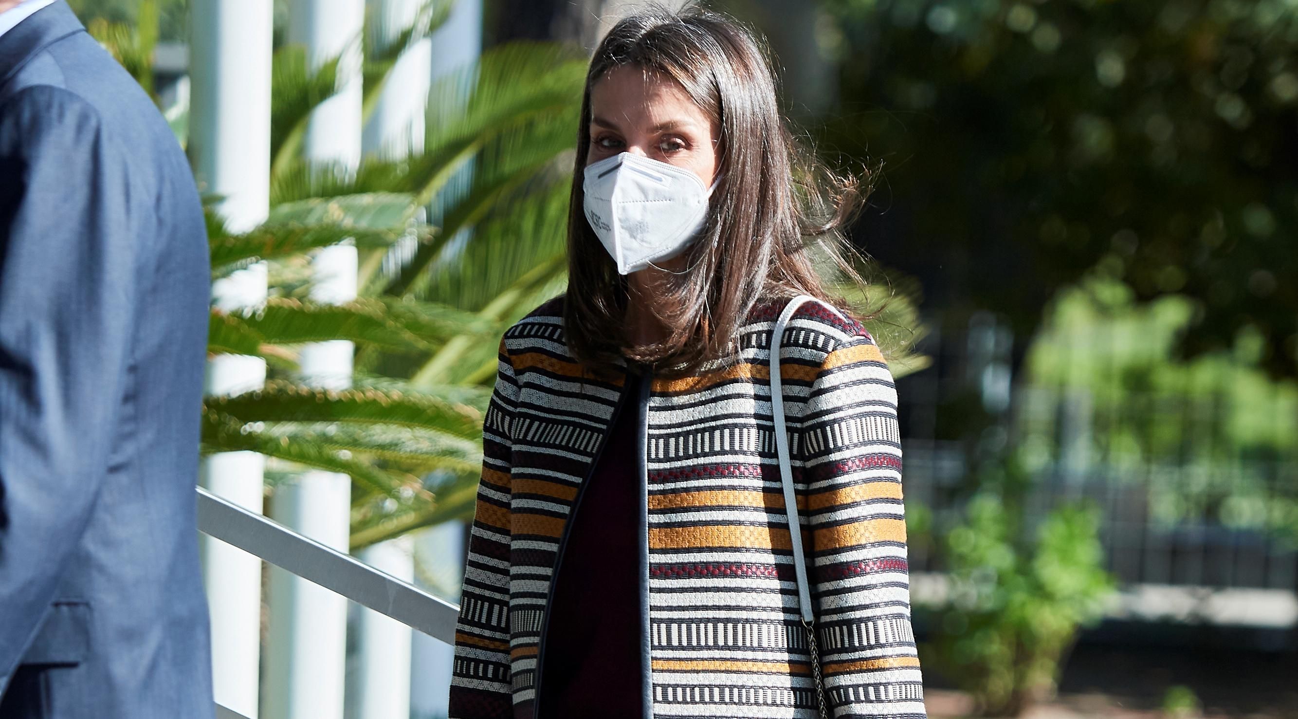 Королева Летиція підкорила бездоганним виходом: фото Королева Летиція підкорила бездоганним виходом: фото