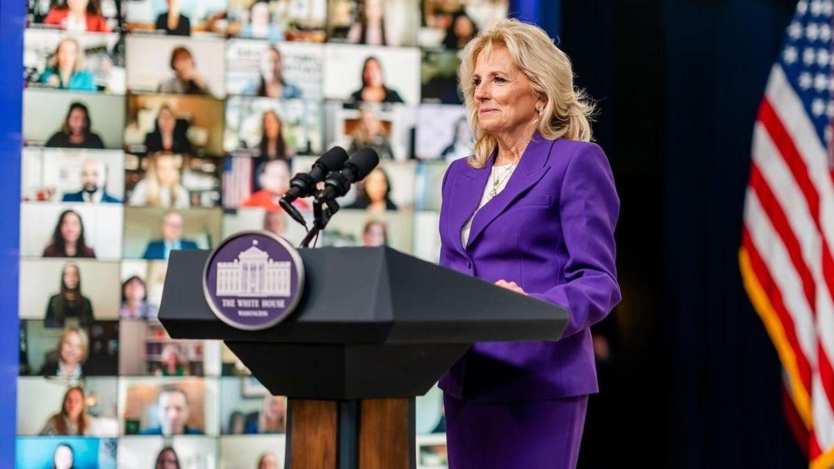 Джилл Байден повторила образ під час виступу: фото Джилл Байден повторила образ під час виступу: фото