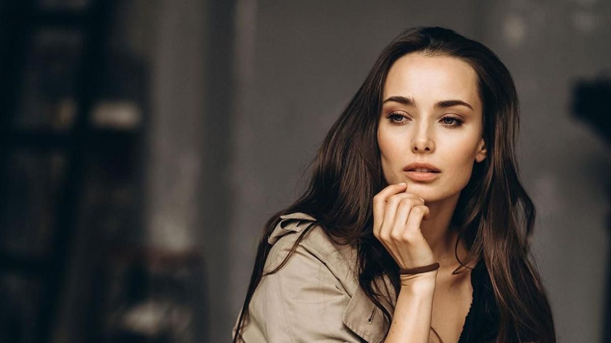 Ксения Мишина показала ободранный дом, в котором жила Ксения Мишина показала ободранный дом, в котором жила